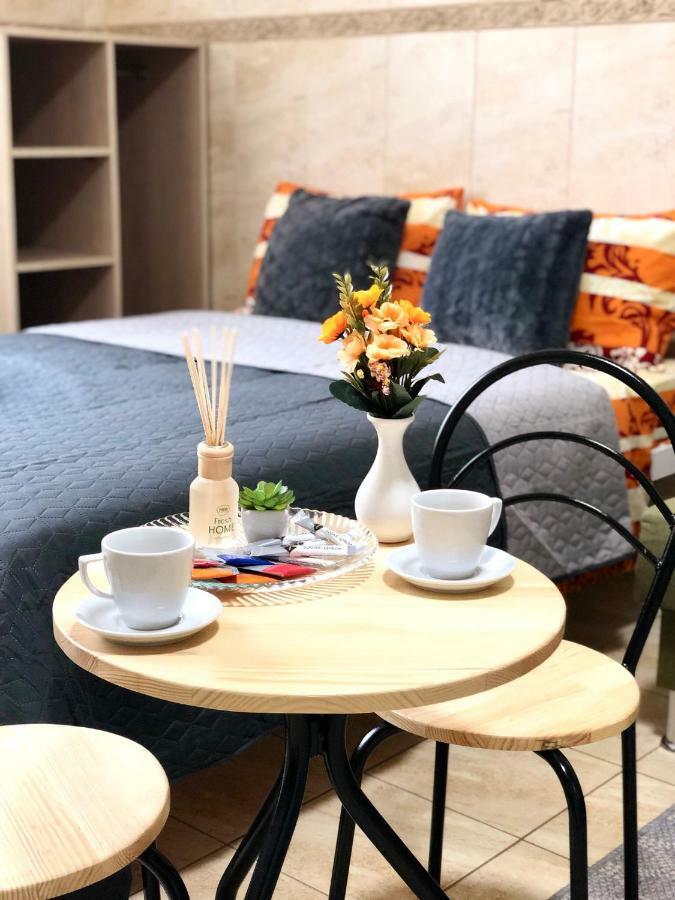 Modern Aparthotel Near Metro Pecherska Kiev Eksteriør bilde