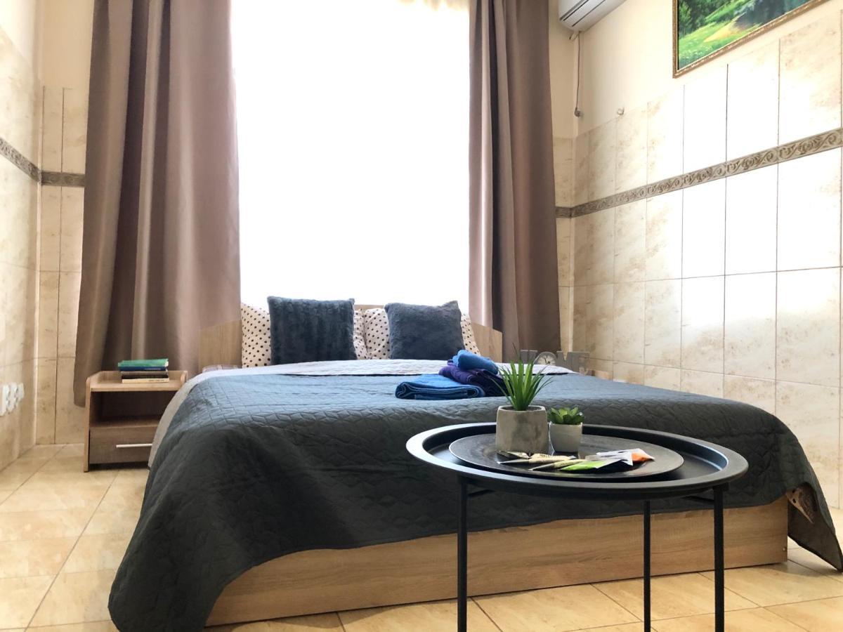 Modern Aparthotel Near Metro Pecherska Kiev Eksteriør bilde